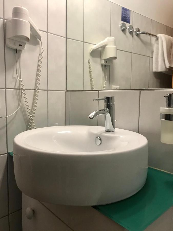 Weingut & Gastezimmer Edelmann Göttlesbrunn 外观 照片